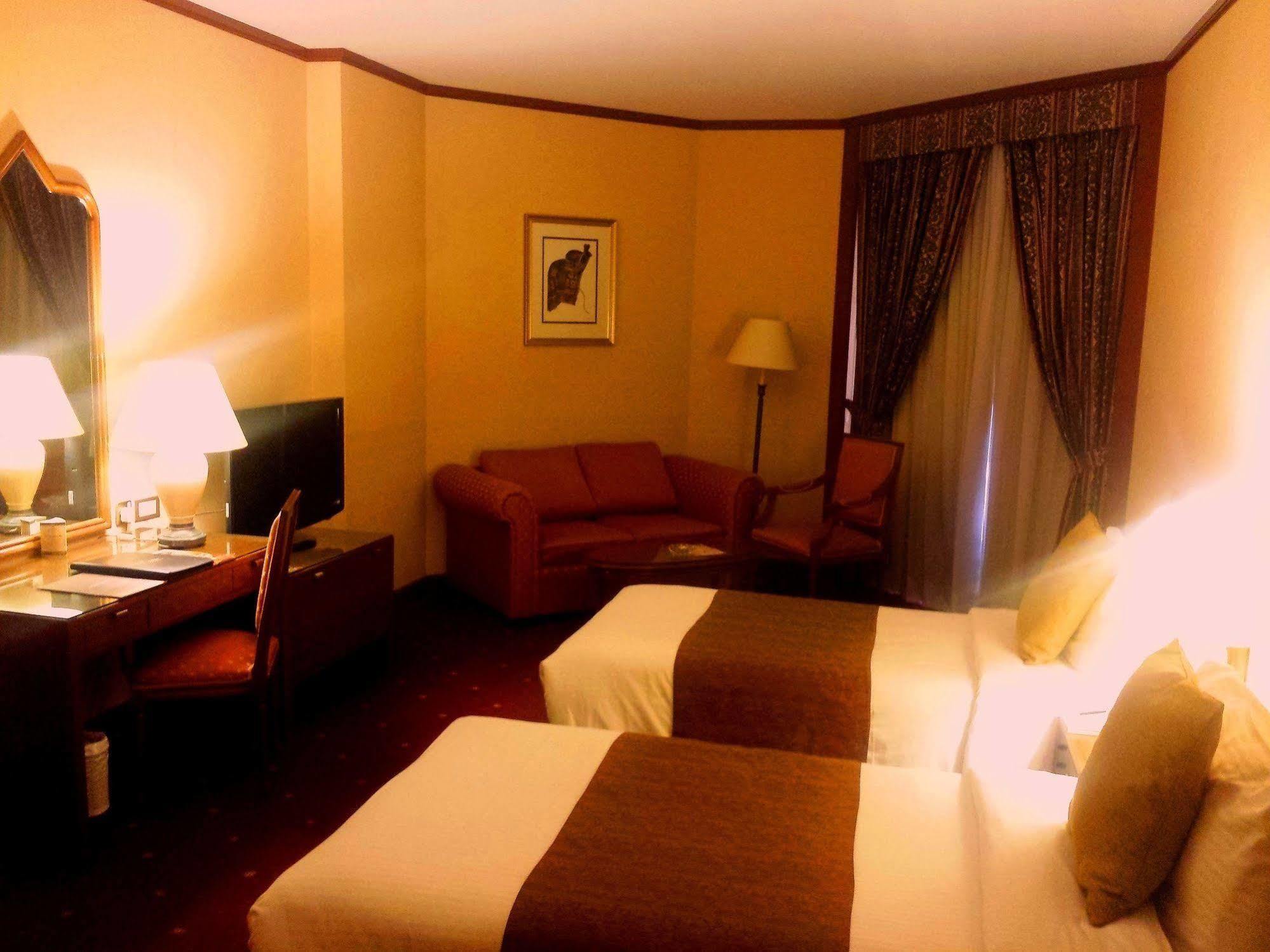 Safir International Hotel Kuwait Kuwait City Екстер'єр фото